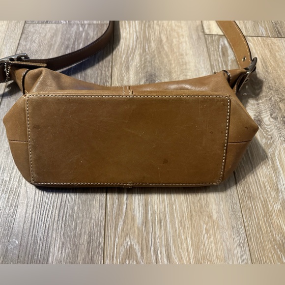 Vintage Coach Hampton Leather Shoulder Bag - Picture 3 of 8
